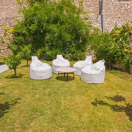 Vila&apartments Kadare Palasë