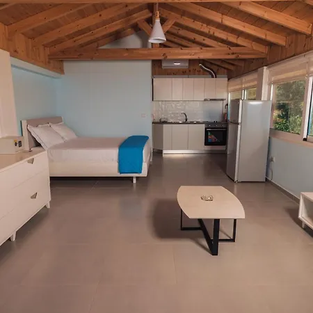 Vila&apartments Kadare Palasë