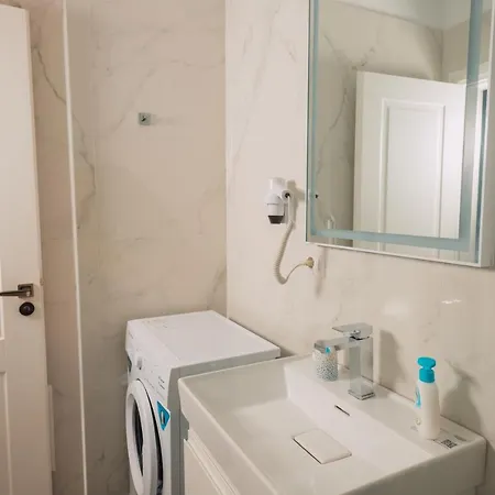 Vila&apartments Kadare Гостевой дом 4*