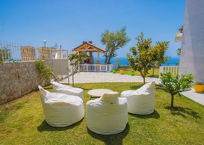 Vila&apartments Kadare 4* Palasë
